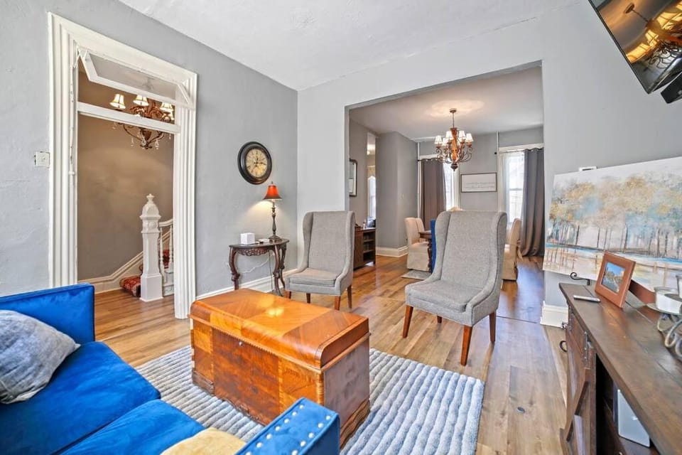 Historical 3 bedroom home in the heart of the city House in Pittsburgh