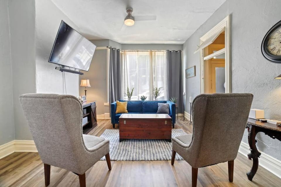 Historical 3 bedroom home in the heart of the city House in Pittsburgh