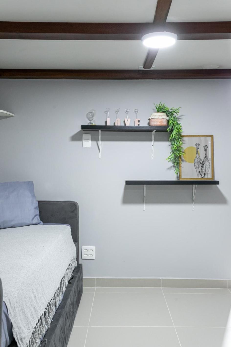 Communal lounge/ TV room, Living room, air conditioner