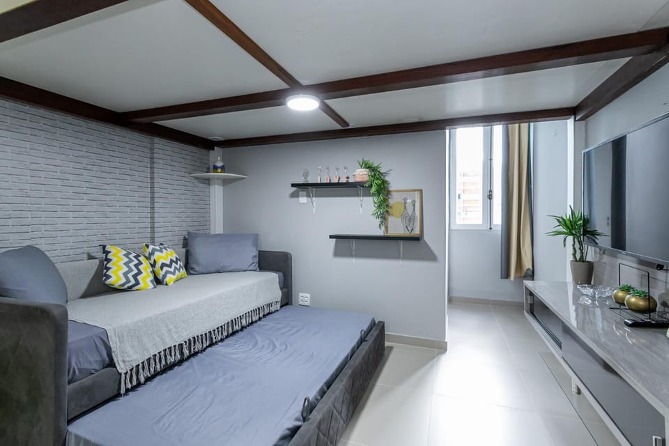 Communal lounge/ TV room, Bed, TV and multimedia, Living room, fireplace, air conditioner
