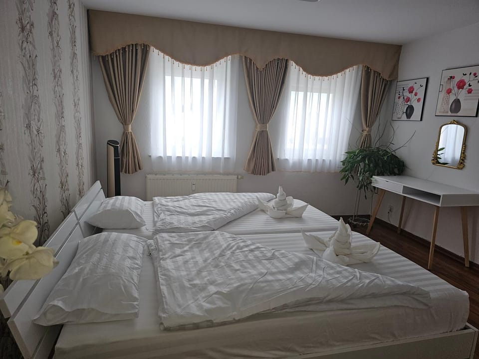 Käthe-Kollwitz - Straße 54, F3 Apartment in Thuringia, Germany
