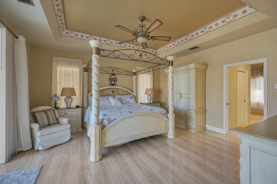 Lighthouse 1124 home House in Marco Island