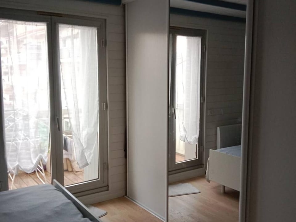 Appartement T2 avec Parking Privé et Balcon à Canet Plage - FR-1-696-21 Apartment in Canet-en-Roussillon