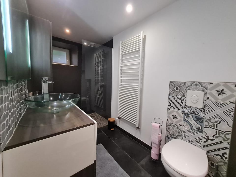 Appartement moderne et lumineux, proche de Saint-Dié-des-Vosges - 5 pers., WiFi, parking, terrasse - FR-1-589-434 Apartment in Vosges