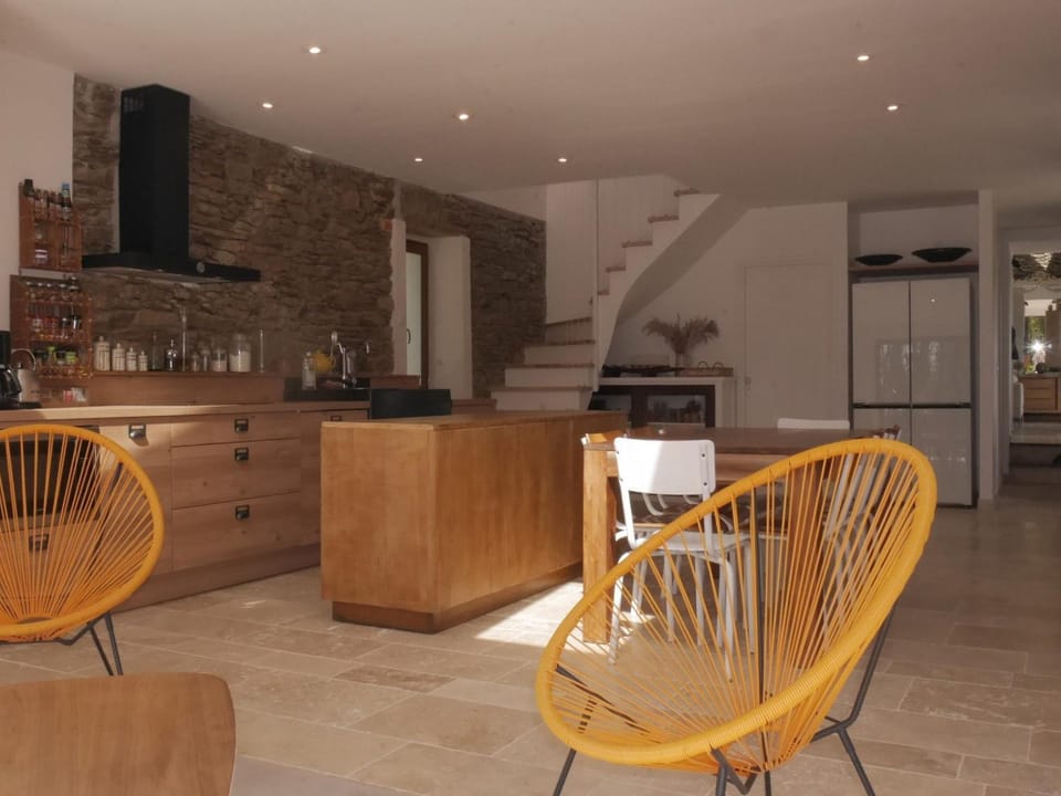 Maison contemporaine au calme près de la plage, WiFi inclus - FR-1-418-198 House in Locmaria