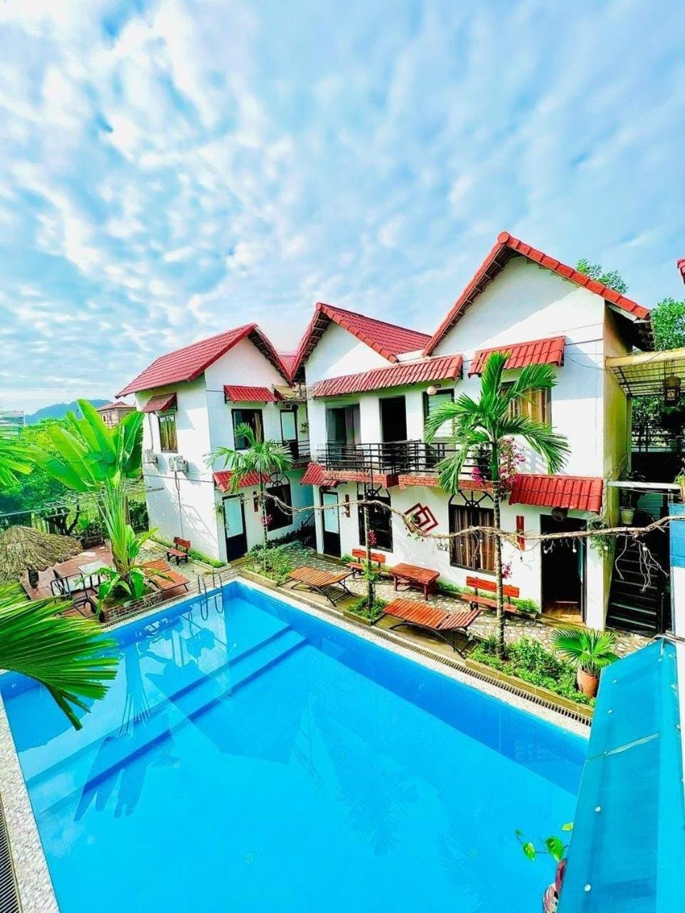 Property building, Swimming pool