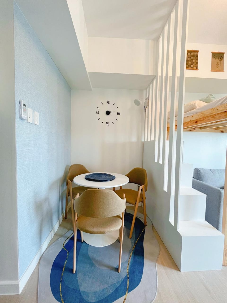 Seating area, Dining area