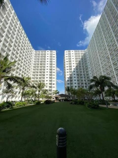 Shore Residence D12 Near Airport- SM Mall Of Asia Apartment in Pasay