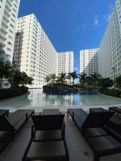 Shore Residence D12 Near Airport- SM Mall Of Asia Apartment in Pasay