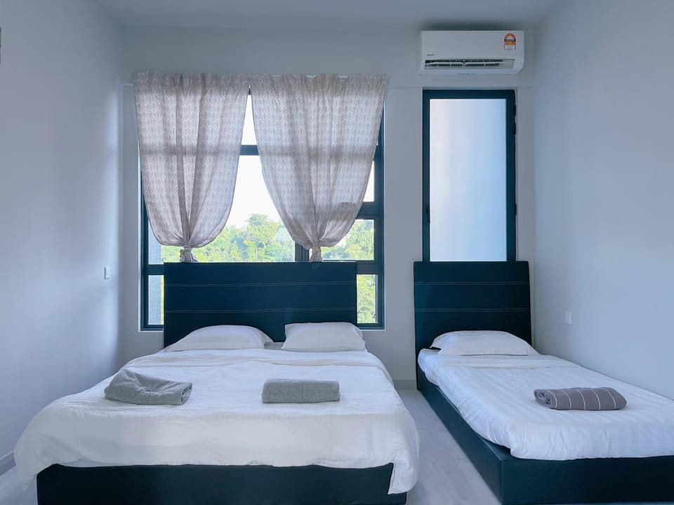 JESSELTON QUAY SEAVIEW Can Request LateCheckout 2pm Apartment in Kota Kinabalu
