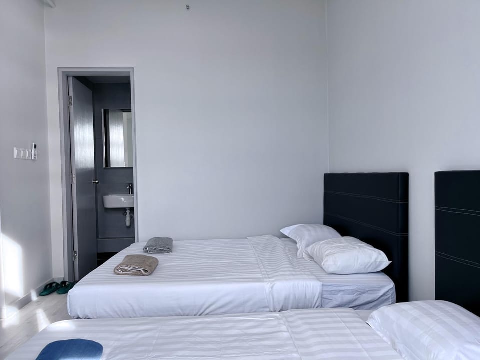 JESSELTON QUAY SEAVIEW Can Request LateCheckout 2pm Apartment in Kota Kinabalu