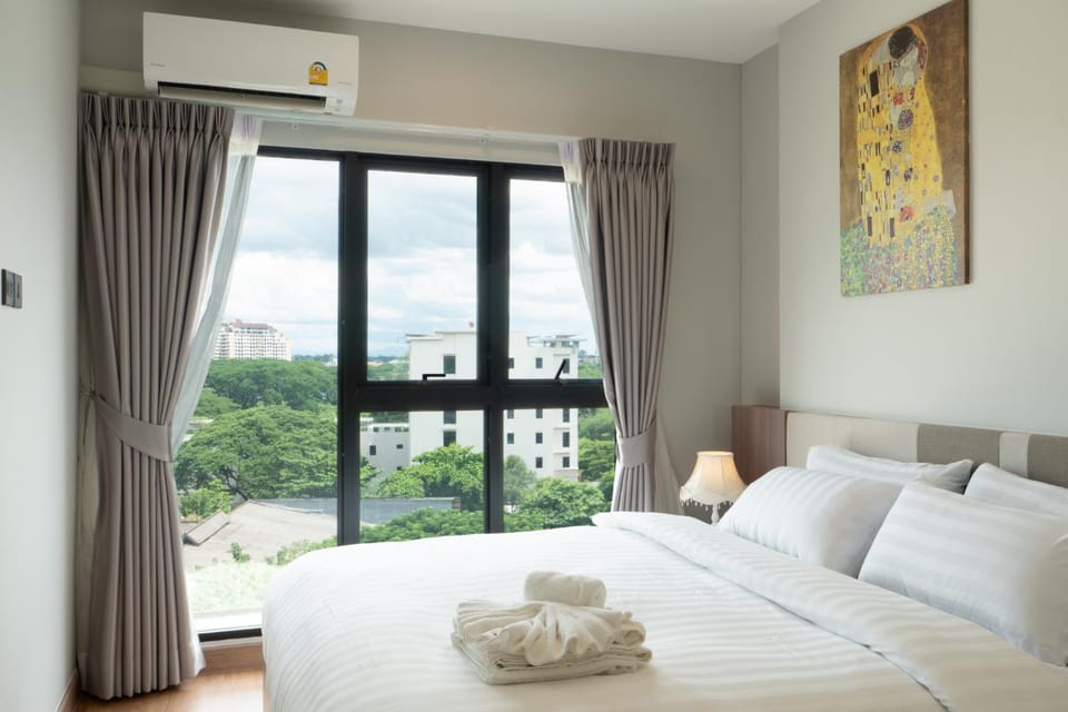Sky River, Luxury Infinity, Center Chiang Mai Apartment in Chiang Mai