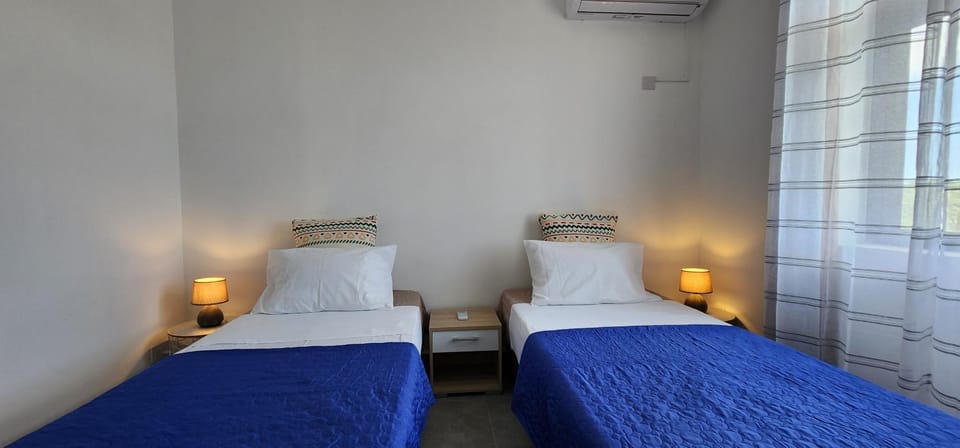 LUXURY SANDSTONE APARTMENT with LIFT and COMMON POOL Apartment in Flic en Flac