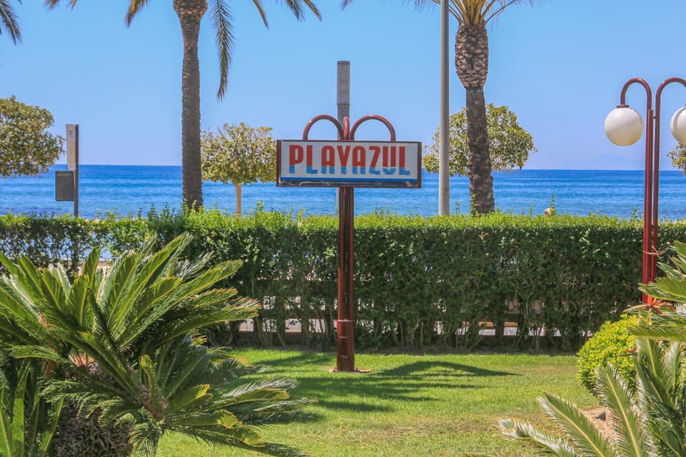 LITORAL COSTA DORADA - PLAYA AZUL Bajo Apartment in Cambrils