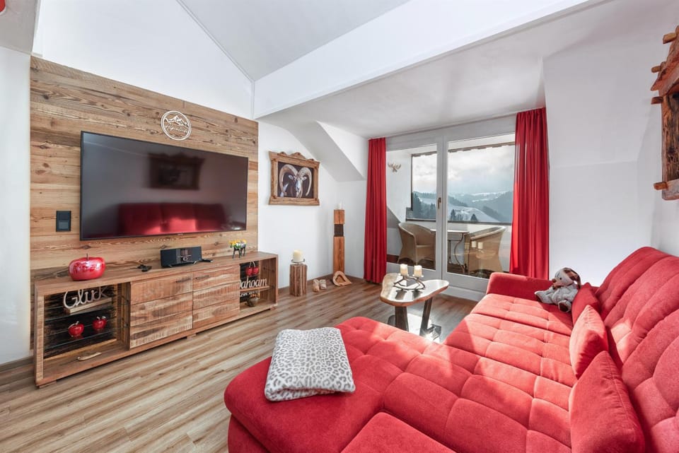 TV and multimedia, Living room, Seating area
