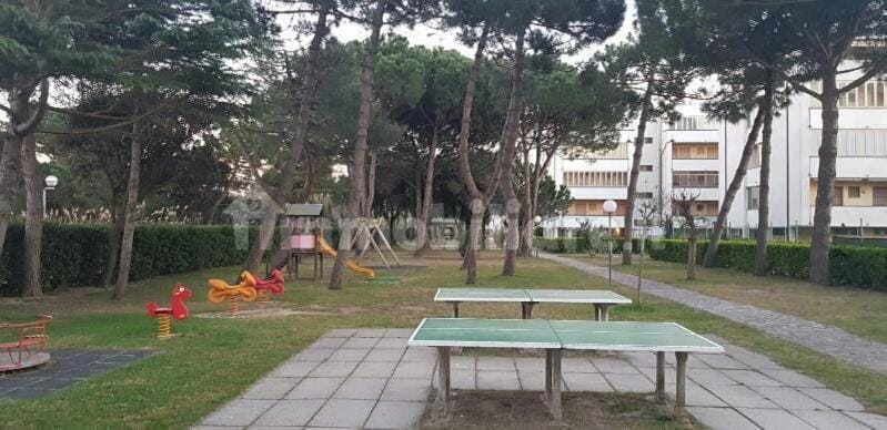 Complesso Mosaico NON FORNISCE BIANCHERIA DA LETTO,NON FORNISCE ASCIUGAMANI NON FORNISCE PRODOTTI IN GENERE, appartamenti arredati come da foto, Per il Check in Agenzia Ferro Viale Francesco Petrarca 391 lido Adriano Ra Apartment in Emilia-Romagna
