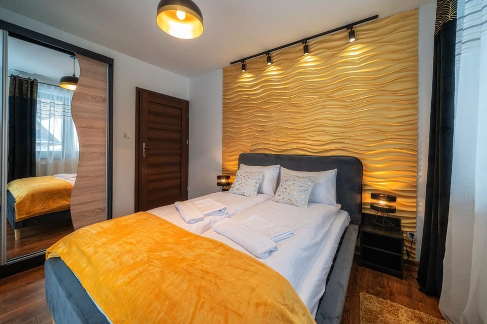 Bed, Bedroom, wardrobe