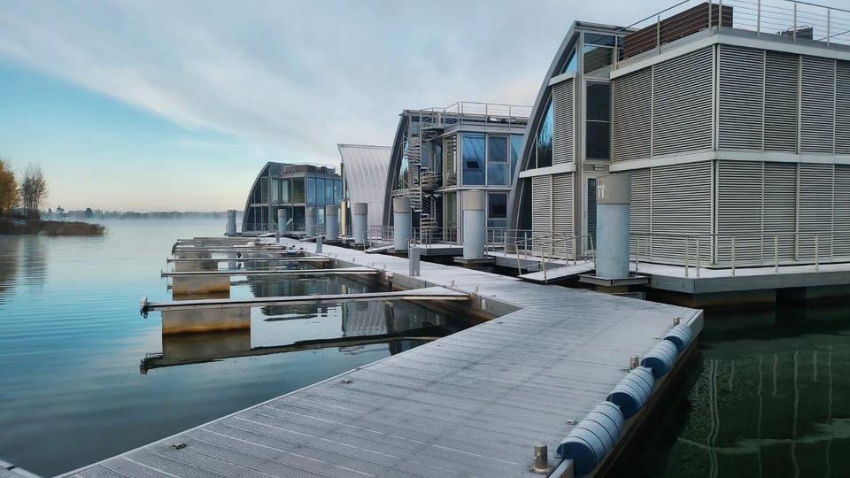 Property building, Lake view