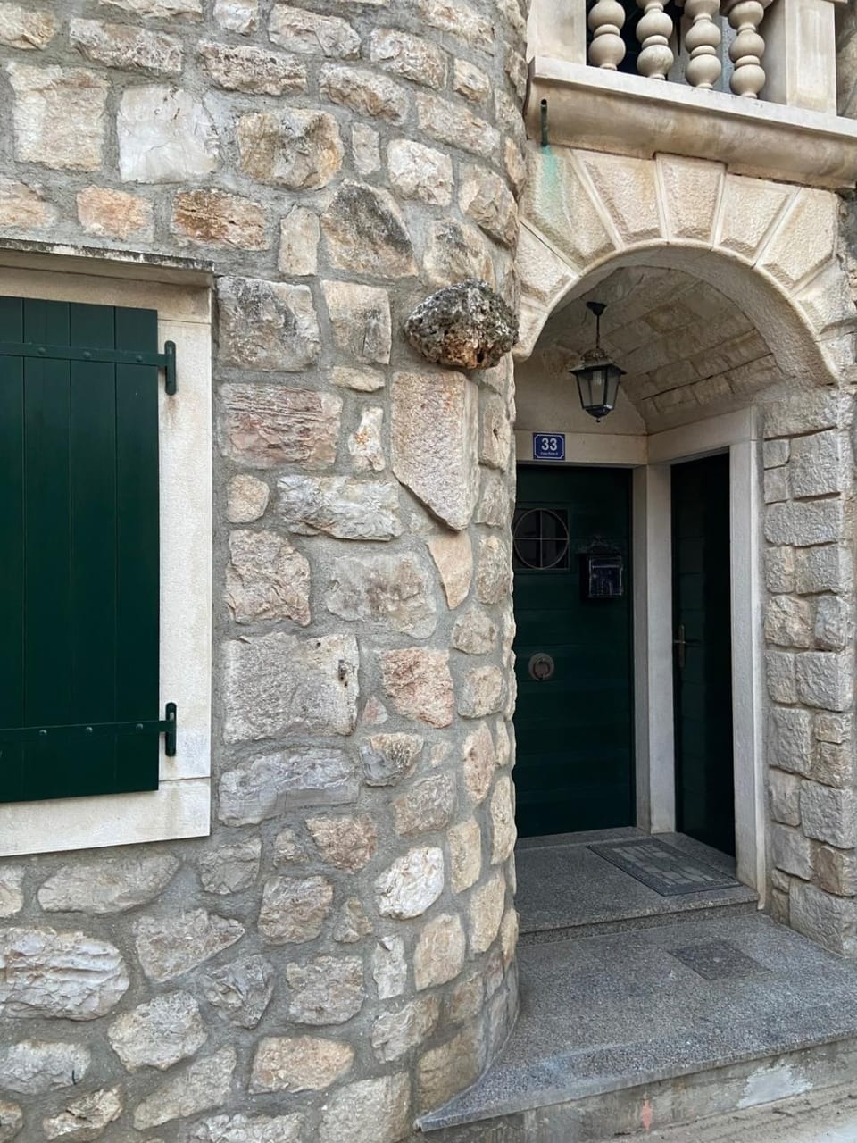 Property building, Facade/entrance, Off site