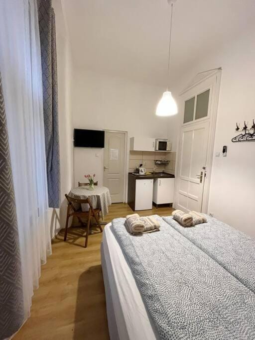 12# Sunflower Cozy Apartment Apartment in Budapest