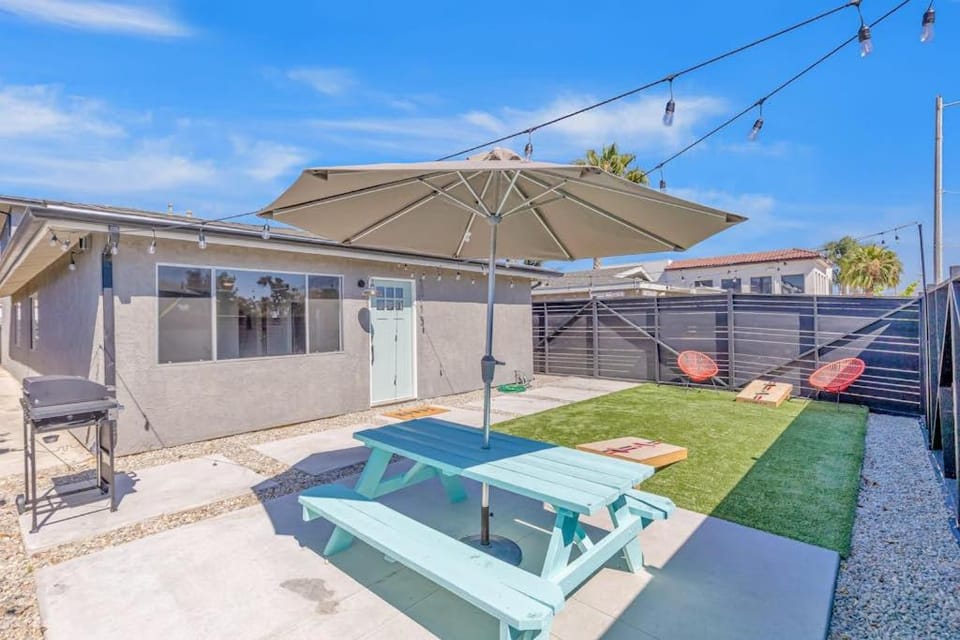 Howdy Amigos Surf Getaway House in San Clemente