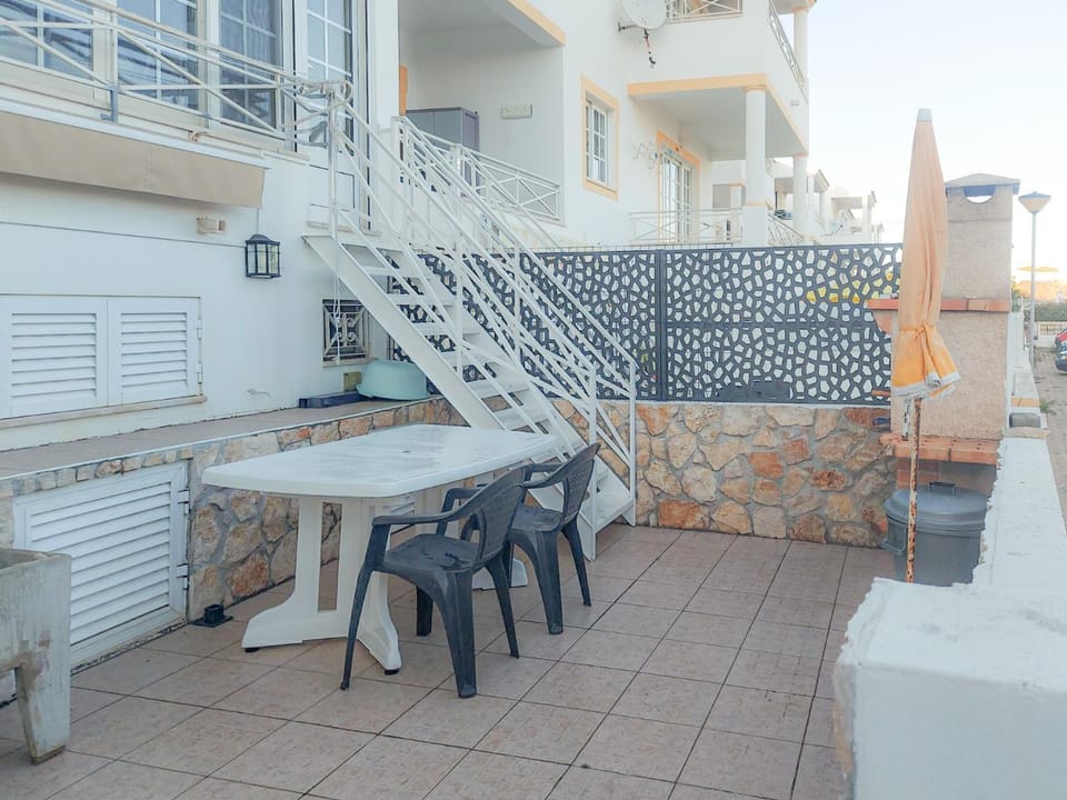 Patio, BBQ facilities, Dining area