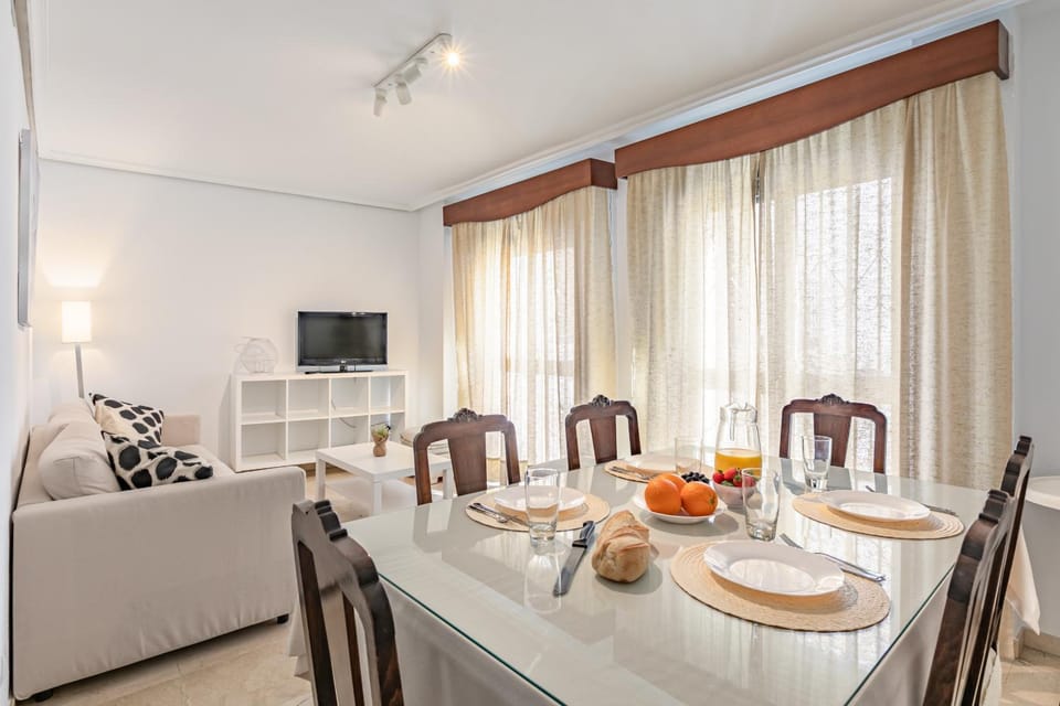Communal lounge/ TV room, Living room