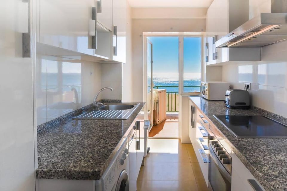 OVER THE SEA Amazing views Beachfront Apartment in Fuengirola