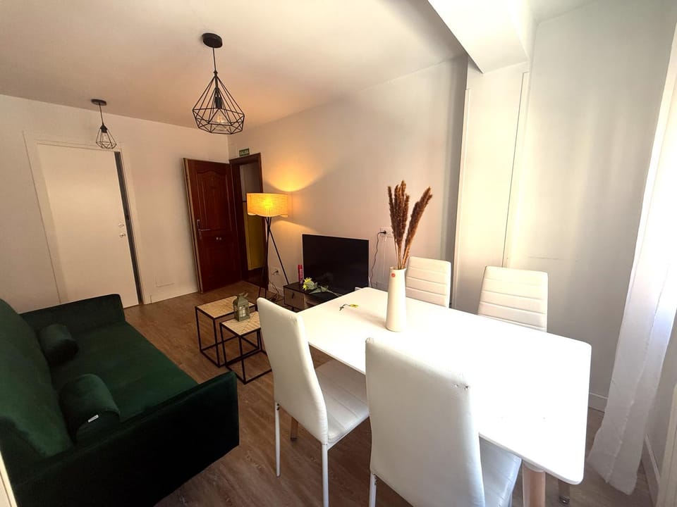Lounge or bar