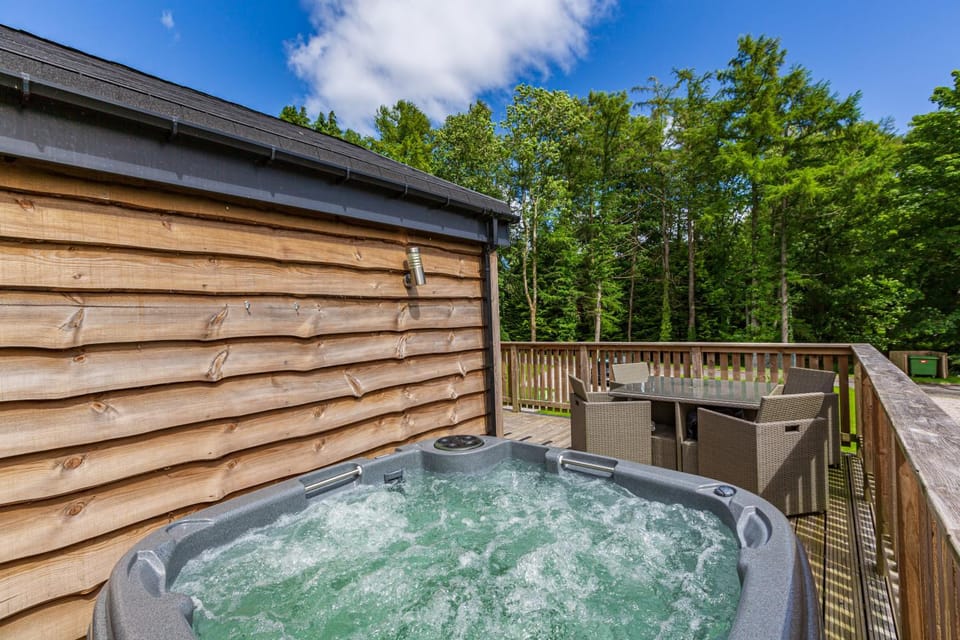 Natural landscape, Hot Tub, Balcony/Terrace