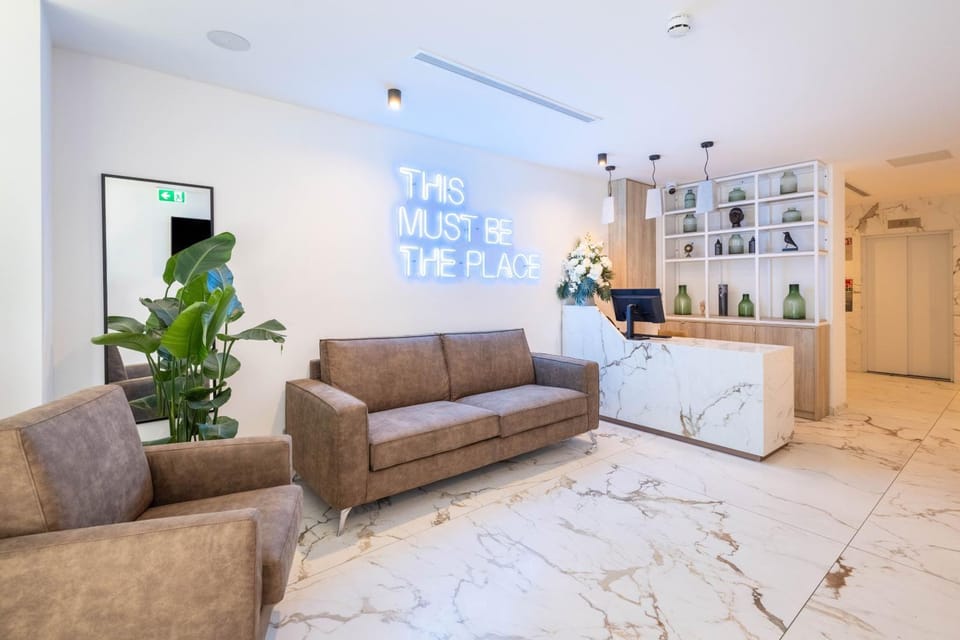 Facade/entrance, Lobby or reception