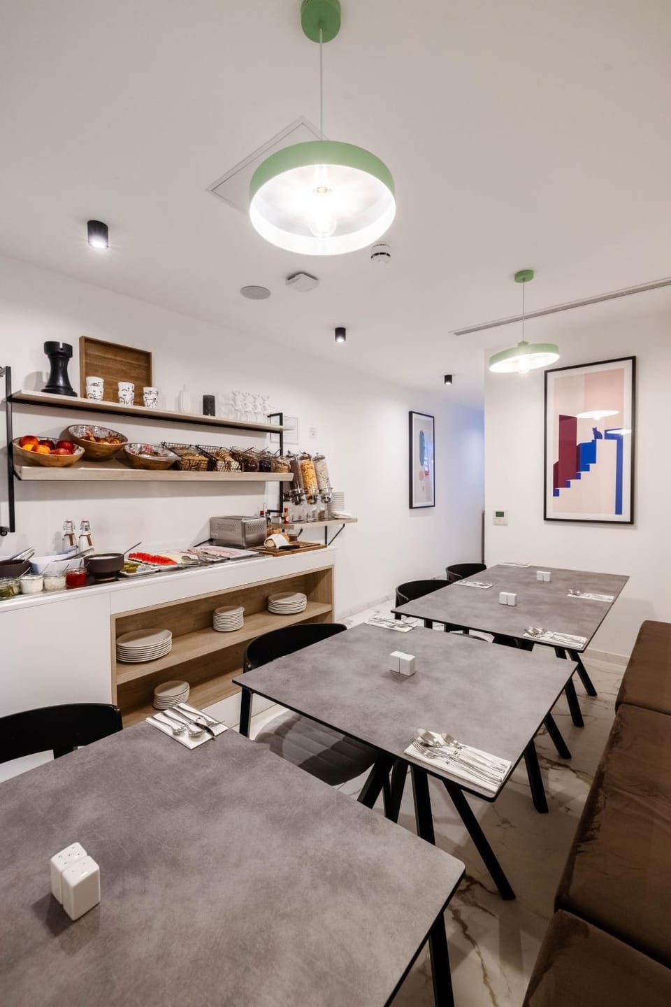 Food and drinks, Dining area, Breakfast