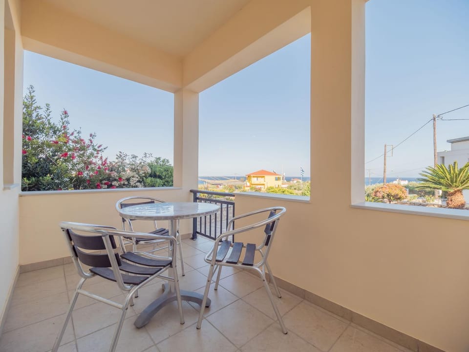 Patio, Day, View (from property/room), Balcony/Terrace