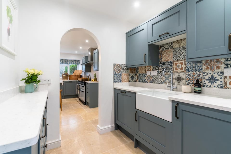 pet friendly, storage, kitchen