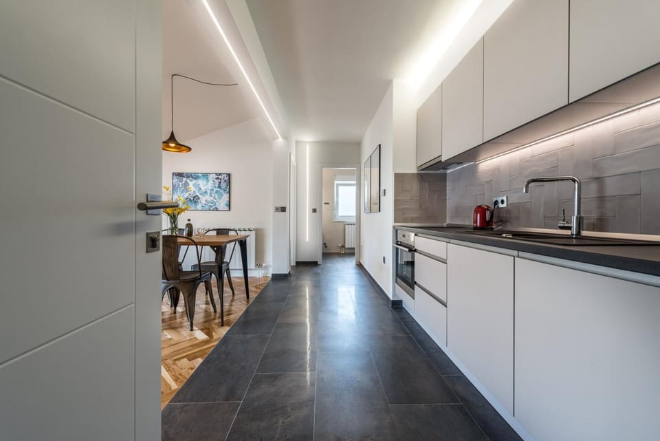Kitchen or kitchenette, kitchen