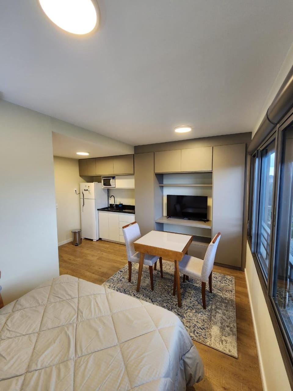 Estudio mobiliado excelente localização em POA Apartment in Porto Alegre