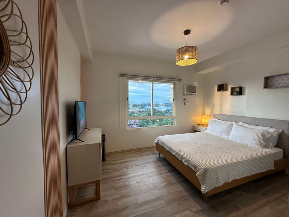 Cozy Condo bedroom in Bacolod City Apartment hotel in Bacolod