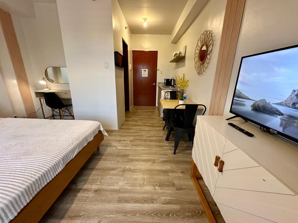Cozy Condo bedroom in Bacolod City Apartment hotel in Bacolod