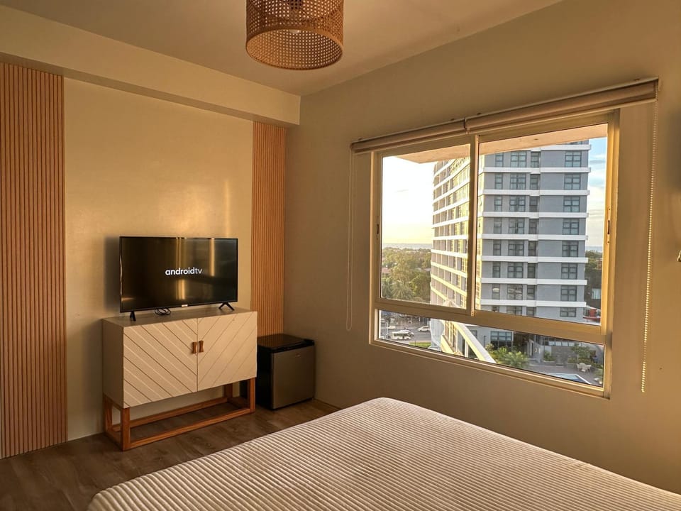 Cozy Condo bedroom in Bacolod City Apartment hotel in Bacolod
