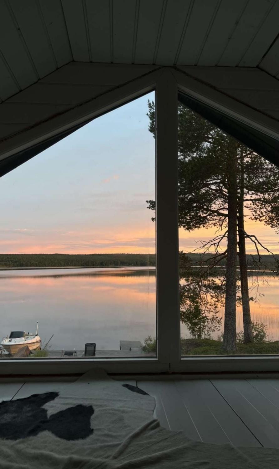 View (from property/room), Bedroom, Lake view, Sunset
