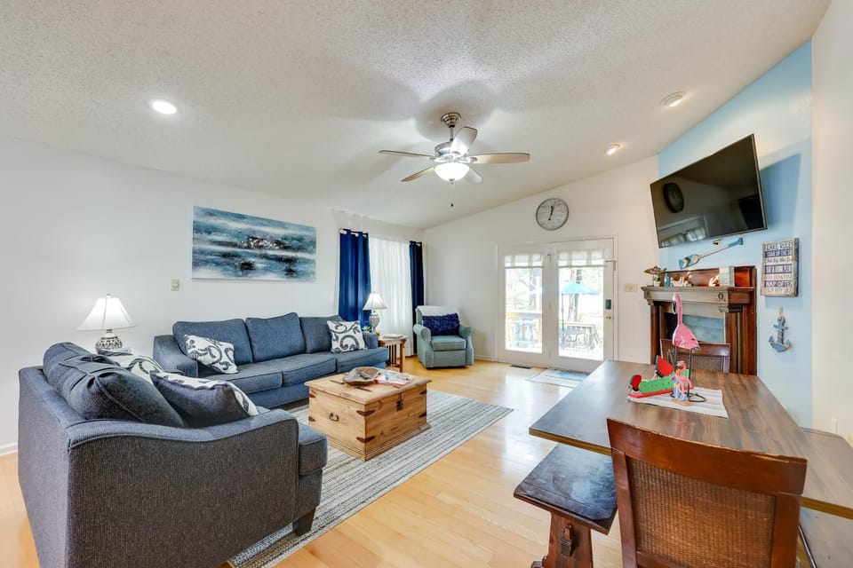 Lakefront Home w/ Kayaks & Dock in Hot Springs! House in Garland County