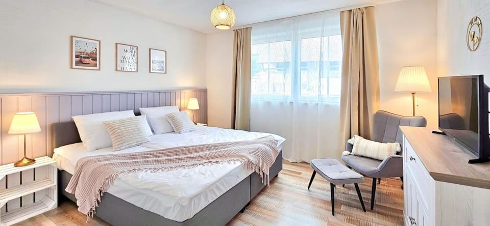 Near Rhine Falls perfect for Families EV Charger Apartment in Baden-Württemberg