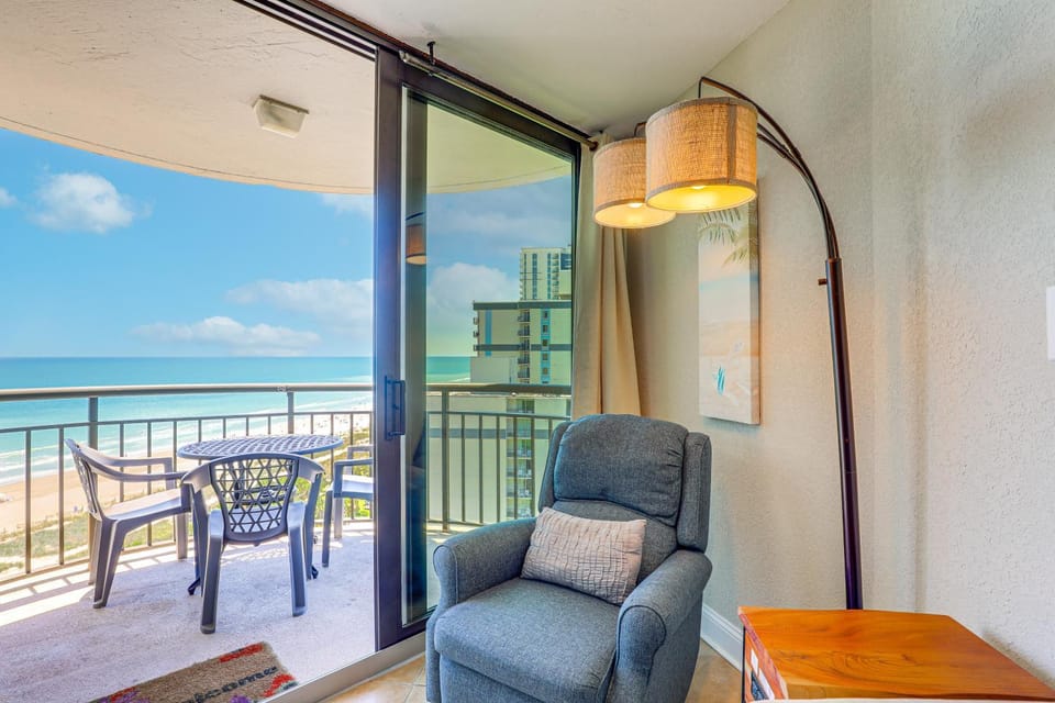 Walk to Shore: Condo w/ 2 Pools in Myrtle Beach House in Myrtle Beach
