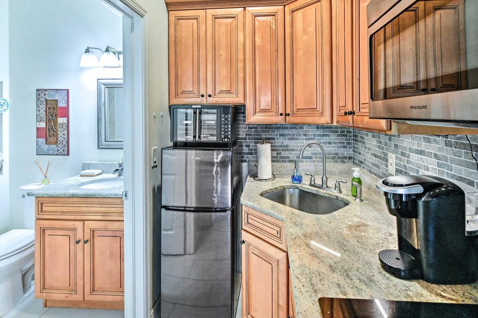 Naples Studio Near Everglades w/ Marina! Apartment in Collier County