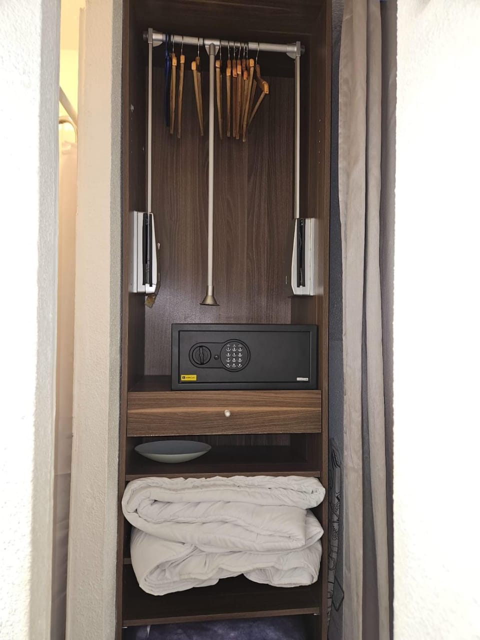 safe, wardrobe