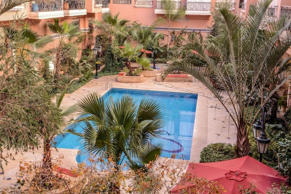 Beautiful, great equipped 122 m holiday apartment near Majorelle Garden and Gueliz with pool views and a large balcony and terrace Apartment in Marrakesh