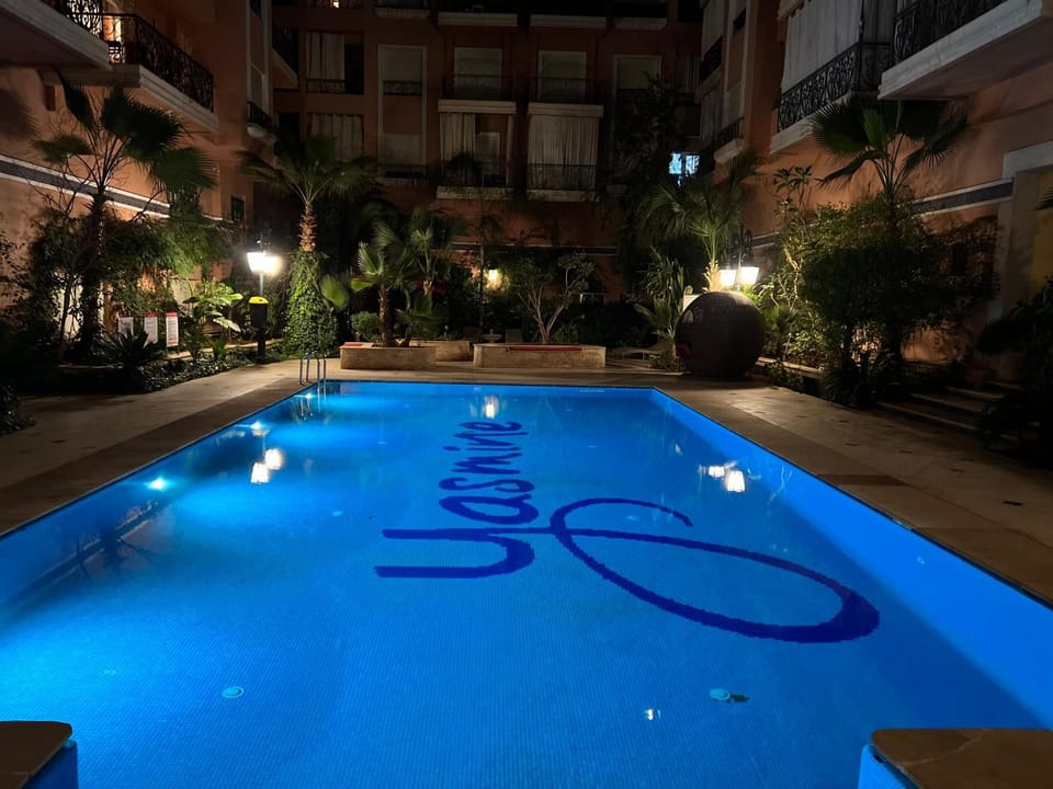 Beautiful, great equipped 122 m holiday apartment near Majorelle Garden and Gueliz with pool views and a large balcony and terrace Apartment in Marrakesh