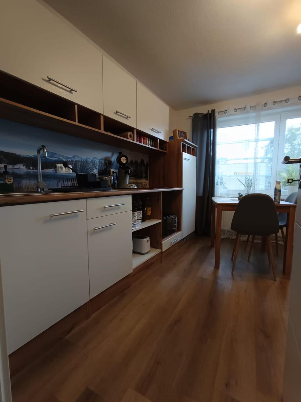 Kitchen or kitchenette, stove, kitchen