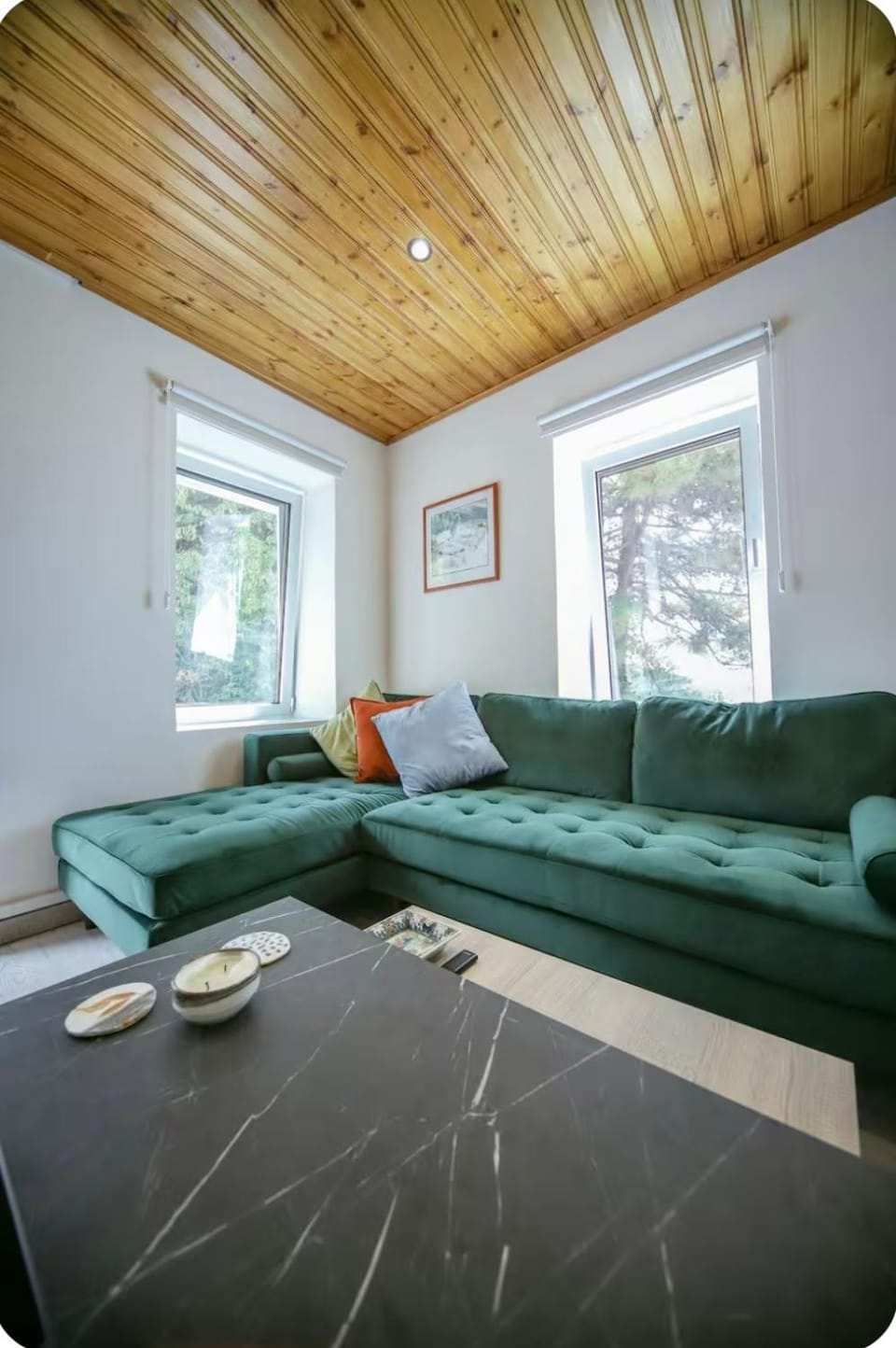 TV and multimedia, Living room, Dining area