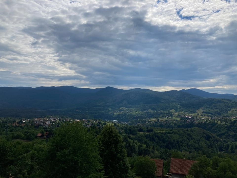 City view, Mountain view